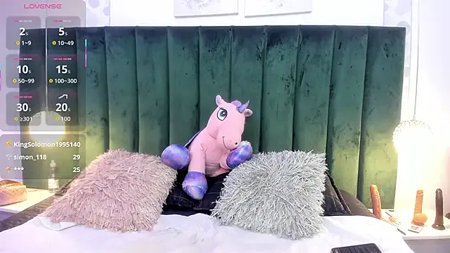 NANA_7 – webcam model profile photo Image 16