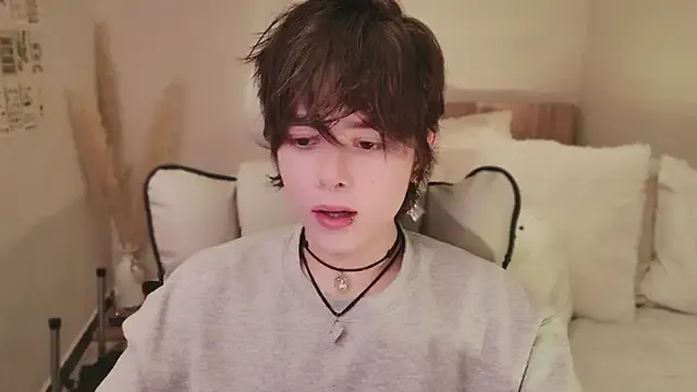 Yui-Ch – webcam model profile photo Image 10