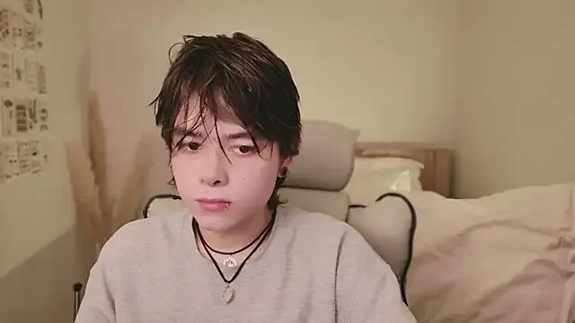 Yui-Ch – webcam model profile photo Image 12