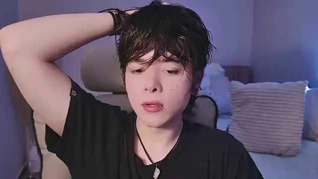 Yui-Ch – webcam model profile photo Image 13