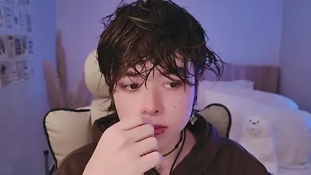 Yui-Ch – webcam model profile photo Image 16