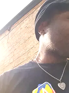 oxo_yuna_oxo – webcam model profile photo Image 13