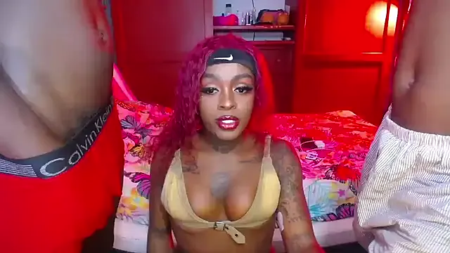 Mia--meow – webcam model profile photo Image 19