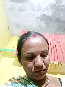 oxo_yuna_oxo – webcam model profile photo Image 5