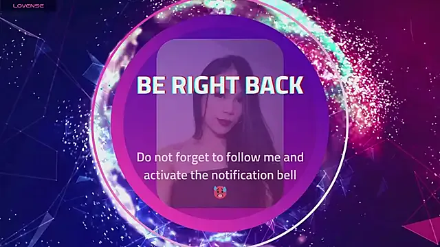 NikaVarga – webcam model profile photo Image 4