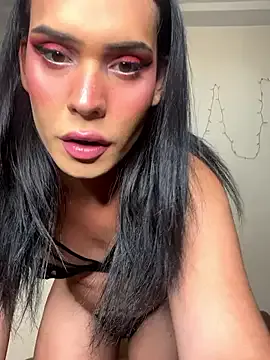 Yui-Ch – webcam model profile photo Image 18