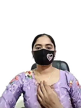 oxo_yuna_oxo – webcam model profile photo Image 4