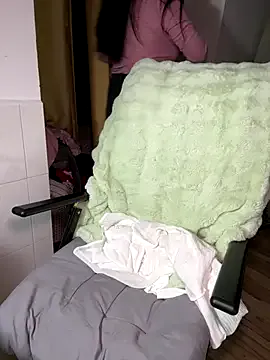 NANA_7 – webcam model profile photo Image 10