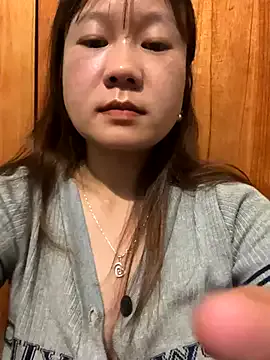 oxo_yuna_oxo – webcam model profile photo Image 4