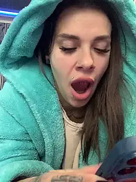 oxo_yuna_oxo – webcam model profile photo Image 16