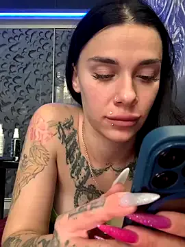 oxo_yuna_oxo – webcam model profile photo Image 7