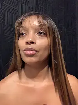 MiaBolson – webcam model profile photo Image 19