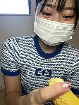 NANA_7 – webcam model profile photo Image 12