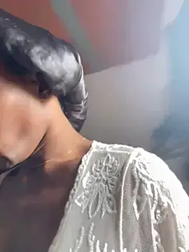 Yui-Ch – webcam model profile photo Image 16