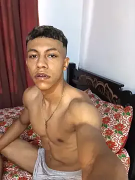 Queen_sofiyaa – webcam model profile photo Image 3