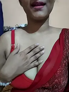 oxo_yuna_oxo – webcam model profile photo Image 4