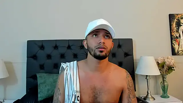 oxo_yuna_oxo – webcam model profile photo Image 7