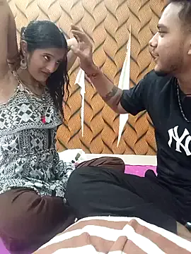 roouse – webcam model profile photo Image 11