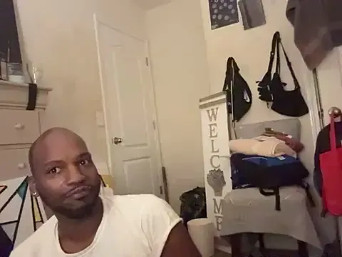 oxo_yuna_oxo – webcam model profile photo Image 8