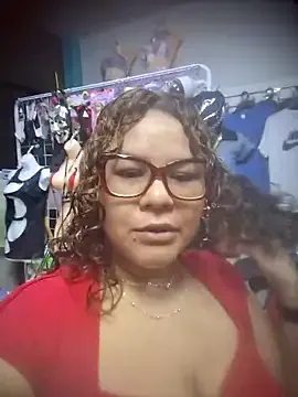 roouse – webcam model profile photo Image 3