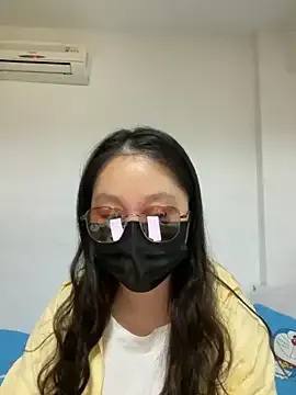 NohomiCambel – webcam model profile photo Image 2