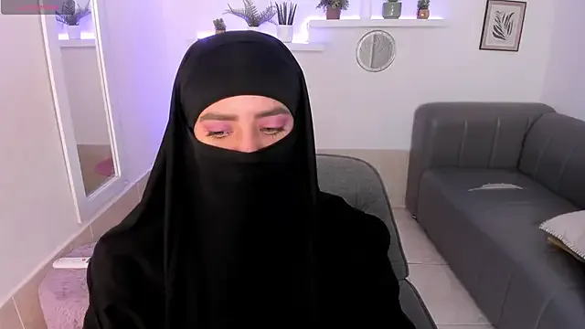 oxo_yuna_oxo – webcam model profile photo Image 13