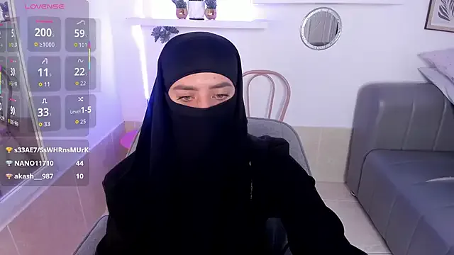 oxo_yuna_oxo – webcam model profile photo Image 5