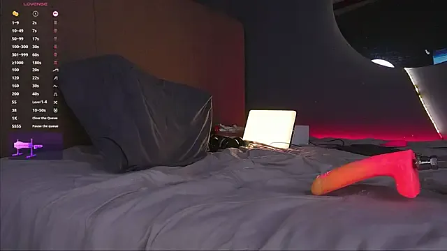 maataaan – webcam model profile photo Image 3