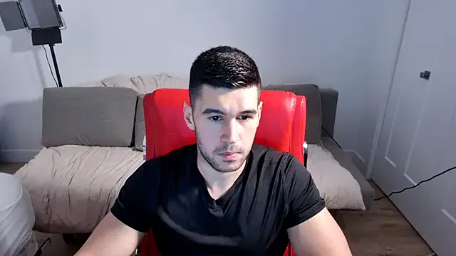 Midwestalpha – webcam model profile photo Image 8