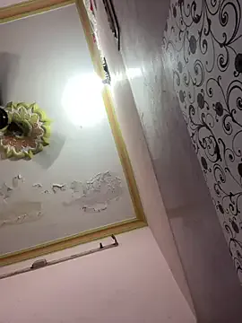 PumaShyXD – webcam model profile photo Image 10