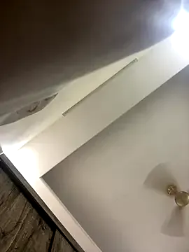 PumaShyXD – webcam model profile photo Image 3