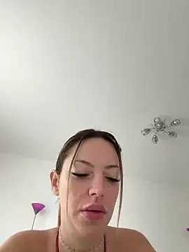 oxo_yuna_oxo – webcam model profile photo Image 17