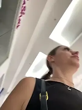 oxo_yuna_oxo – webcam model profile photo Image 5