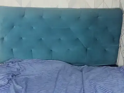 AlisonHale – webcam model profile photo Image 11