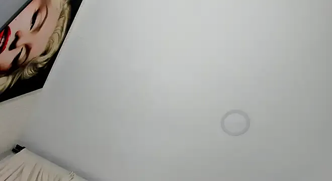 Mia--meow – webcam model profile photo Image 5