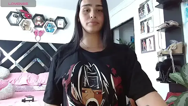 maataaan – webcam model profile photo Image 8