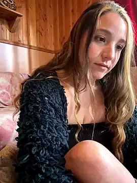 AlineFisher – webcam model profile photo Image 16