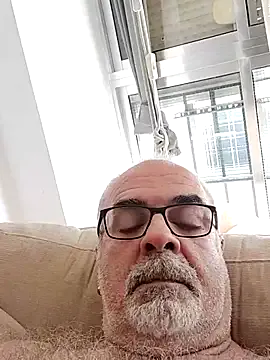 PumaShyXD – webcam model profile photo Image 7