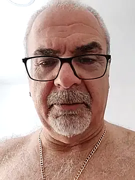 PumaShyXD – webcam model profile photo Image 9