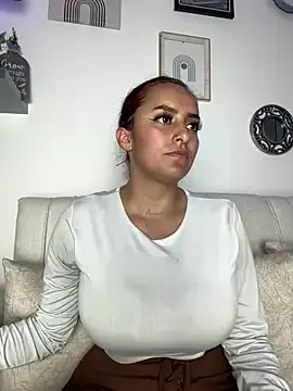 AmyBeck – webcam model profile photo Image 12