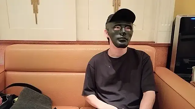 Yui-Ch – webcam model profile photo Image 11