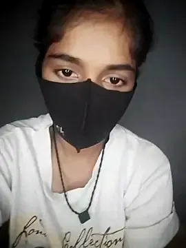 oxo_yuna_oxo – webcam model profile photo Image 2