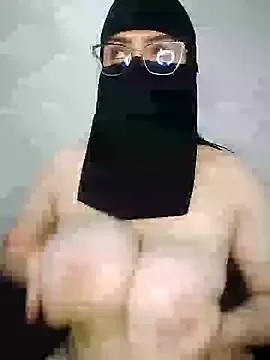 ClaireThonpsom – webcam model profile photo Image 2