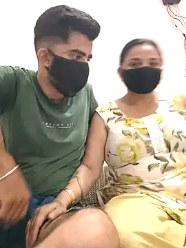 Garima_G – webcam model profile photo Image 3