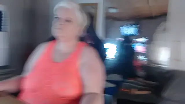 PumaShyXD – webcam model profile photo Image 4