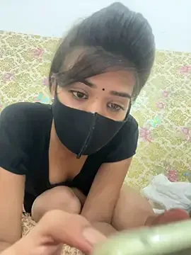 oxo_yuna_oxo – webcam model profile photo Image 13