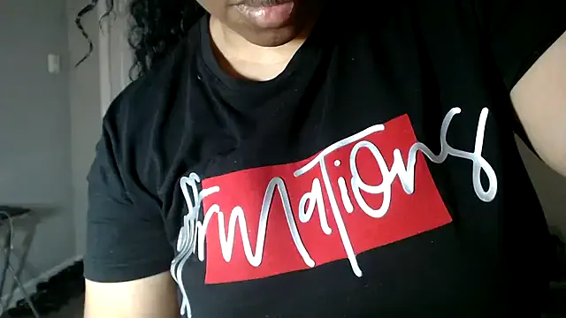 oxo_yuna_oxo – webcam model profile photo Image 16