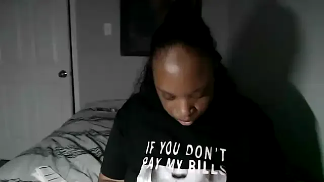 oxo_yuna_oxo – webcam model profile photo Image 6