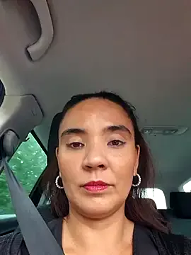 oxo_yuna_oxo – webcam model profile photo Image 11