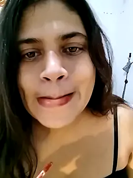 maataaan – webcam model profile photo Image 17